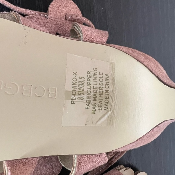 BCBGeneration Chikox Petal Heels - Picture 6 of 8